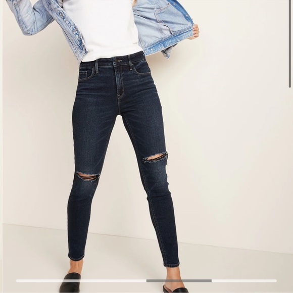 Old Navy Denim - Old Navy Rockstar Super Skinny High Rise Distressed Dark Wash Jeans Size 14